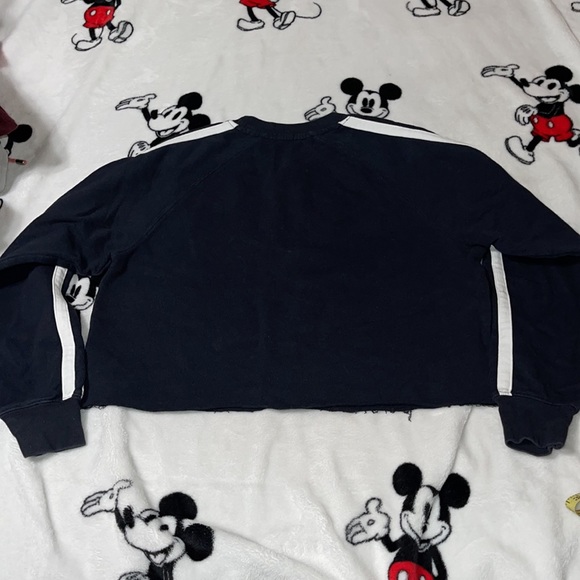 Brandy Melville Cropped sweater - Picture 6 of 6